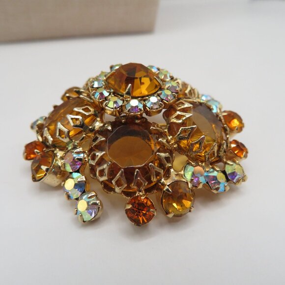 Juliana D&E Dog Toothed Pronged Orange and AB Stones Gold Tone Dome Brooch - Picture 6 of 11